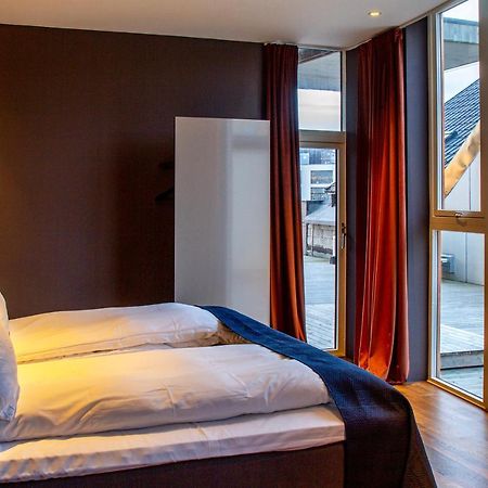 Nordis Apartments - Torget 21 Svolvær Kültér fotó