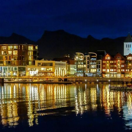 Nordis Apartments - Torget 21 Svolvær Kültér fotó