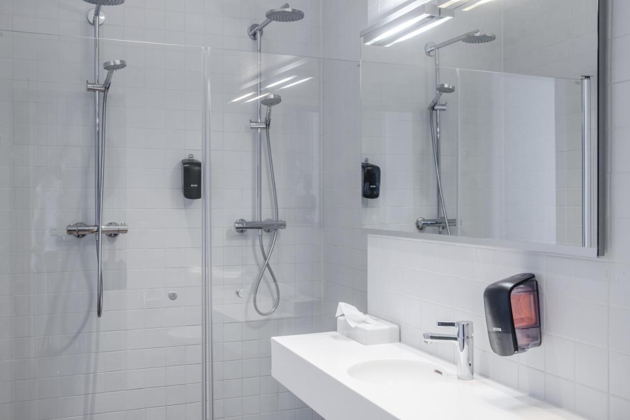 Nordis Apartments - Torget 21 Svolvær Kültér fotó