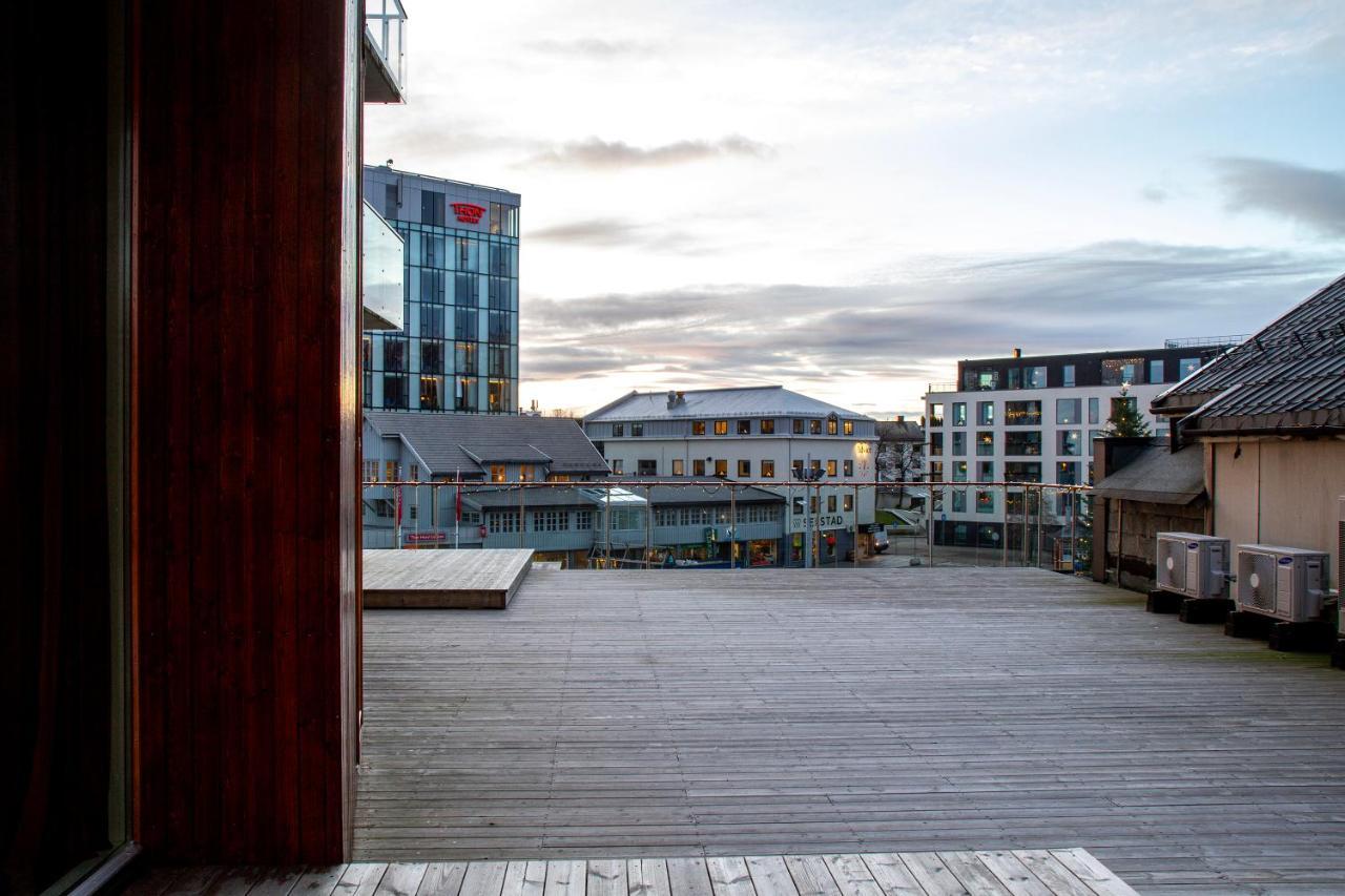 Nordis Apartments - Torget 21 Svolvær Kültér fotó