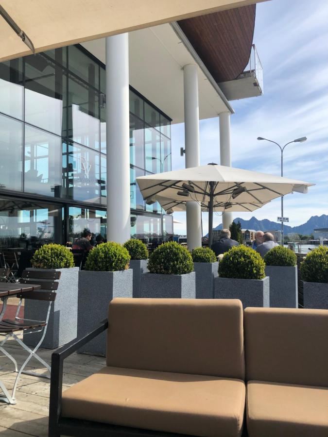 Nordis Apartments - Torget 21 Svolvær Kültér fotó